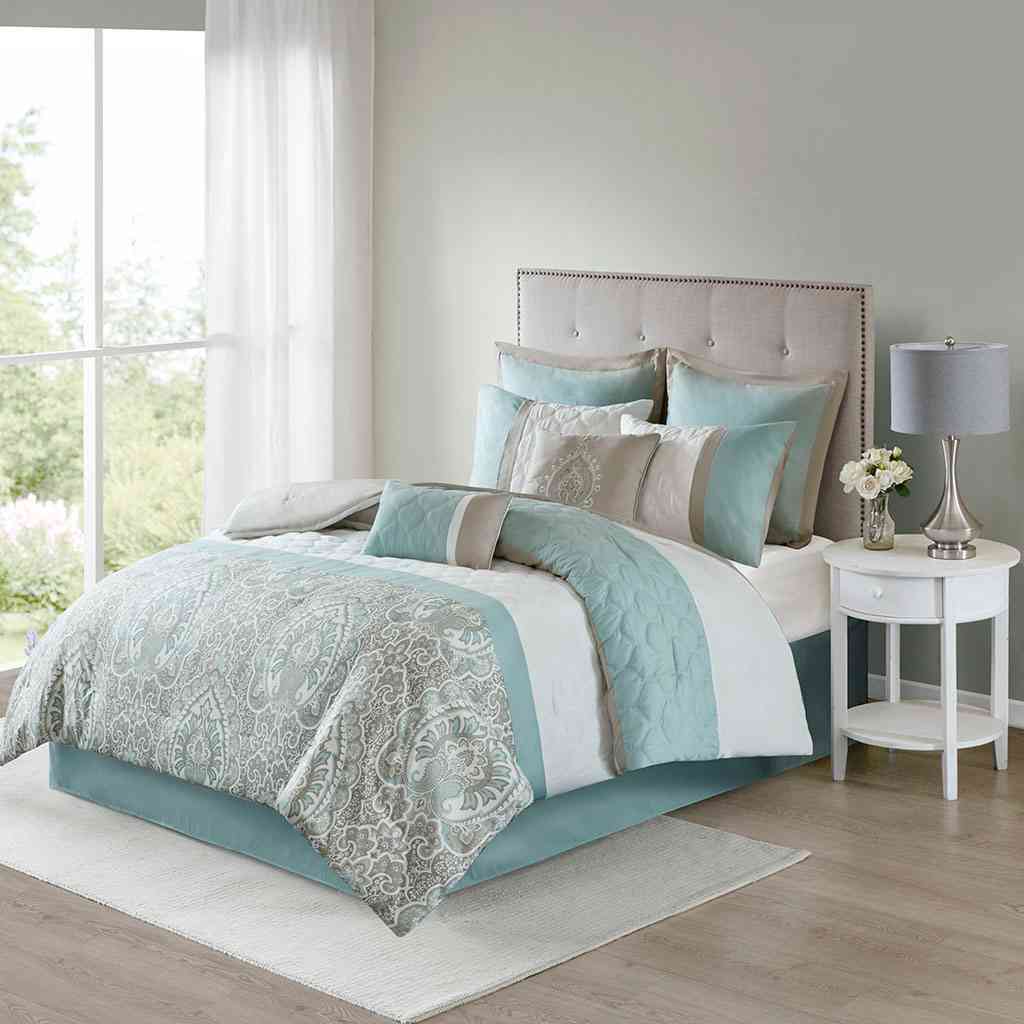 Queen 8 Piece Comforter Set