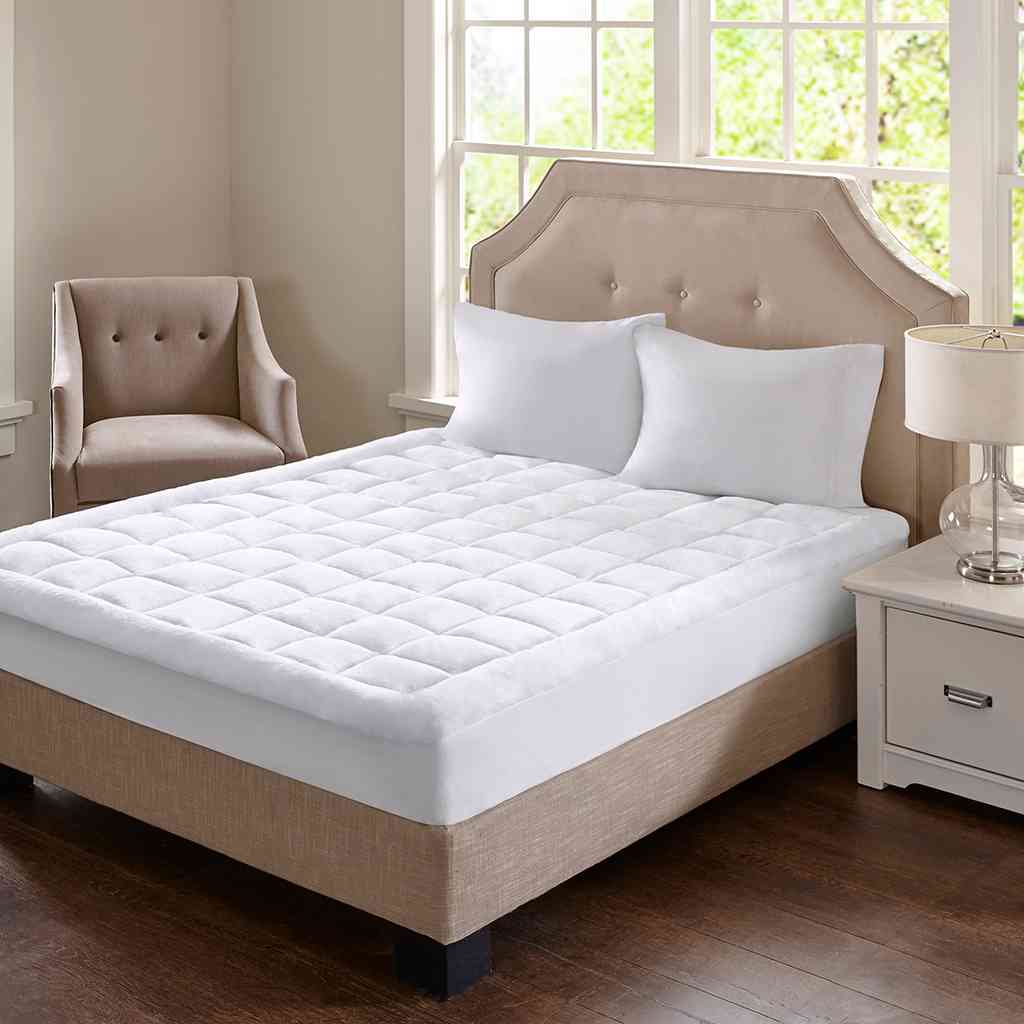 Overfilled Plush Hypoallergenic Down Alternative Waterproof Mattress Pad