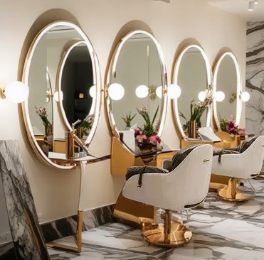 massage salon mirror